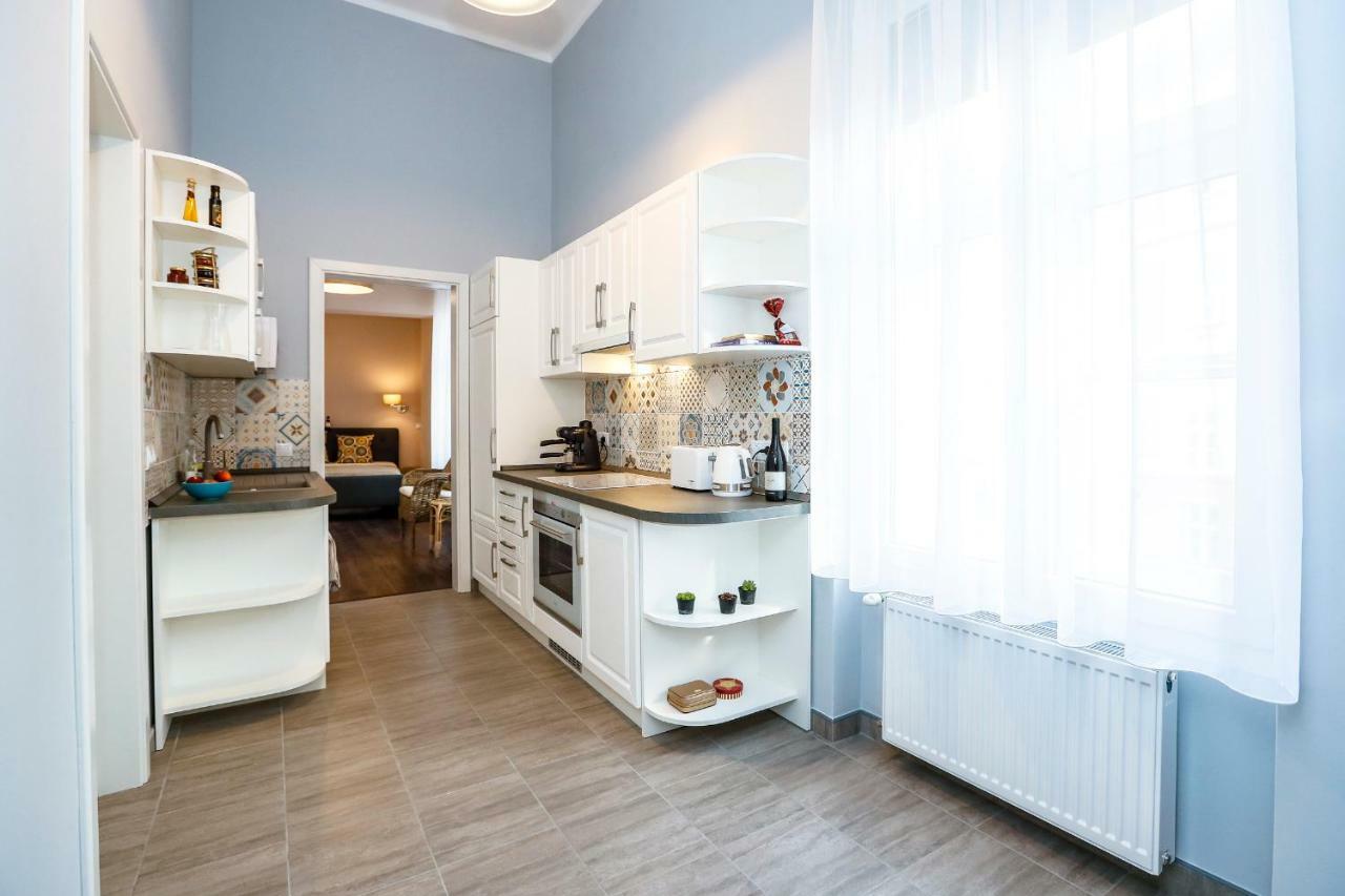 D8 Design Apartment & Studio Eger Exteriör bild