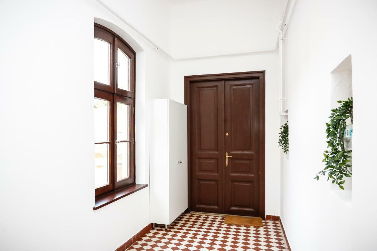 D8 Design Apartment & Studio Eger Exteriör bild